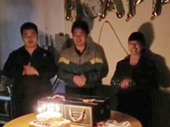 暖心：集体生日Party，，赏金国际精密机械为12月份员工庆祝生日！