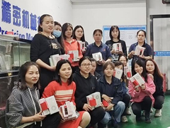 东风送暖，，喜迎“三八”---赏金国际精机祝所有女同胞节日欢乐！