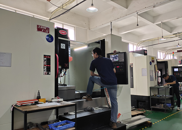 CNC 和钣金有什么区别？？？